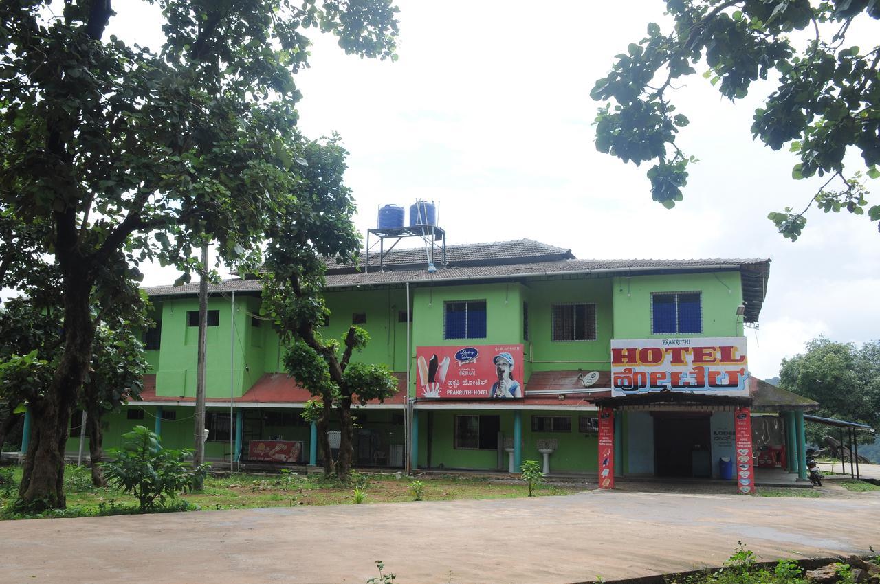 Prakruthi Yatri Nivas Hotel Māvingundi Eksteriør billede